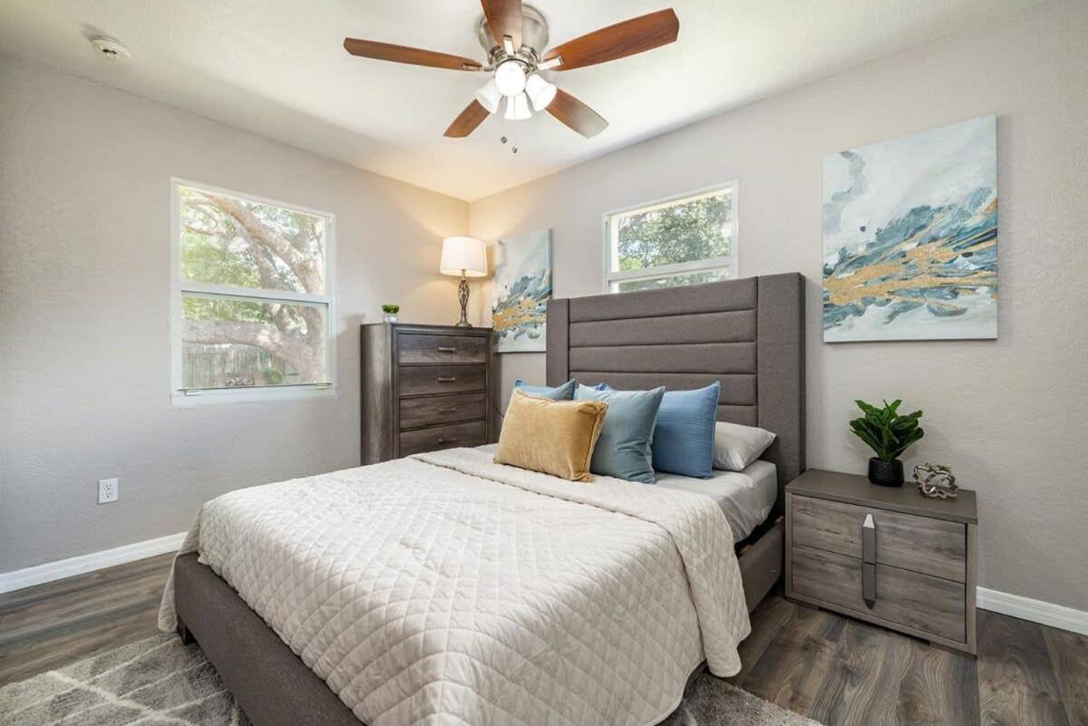 Monthly Rental~ Comfy Beds~ Great For Remote Work Clearwater Exterior photo