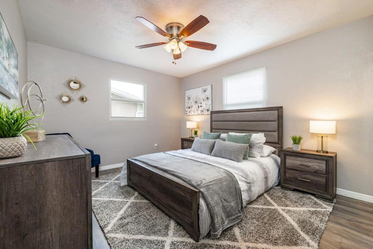 Monthly Rental~ Comfy Beds~ Great For Remote Work Clearwater Exterior photo